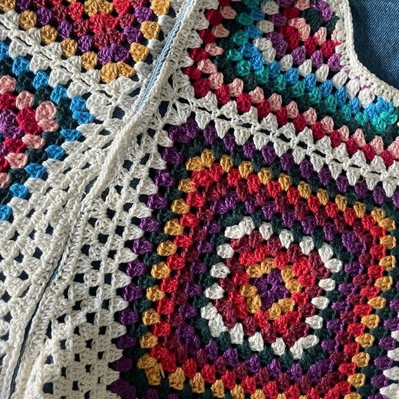 NEW multicolored crochet denim shorts Size Small - Picture 4 of 8